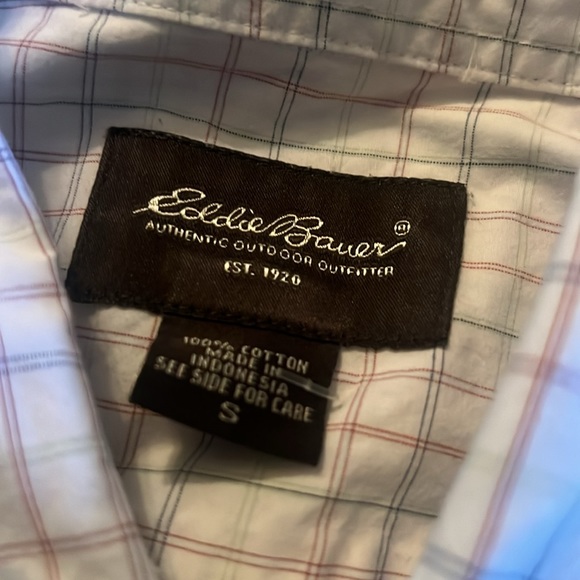 Eddie bauer button up size small like new! - Picture 2 of 4